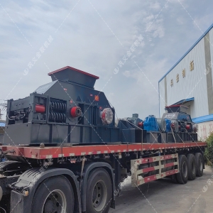 2PG1000x700中型對(duì)輥破碎機(jī)發(fā)貨圖片