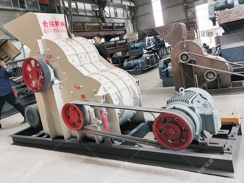 SCF88雙級(jí)破碎機(jī)發(fā)往云南 破碎頁巖 SCF88雙級(jí)破碎機(jī)發(fā)往云南 破碎頁巖