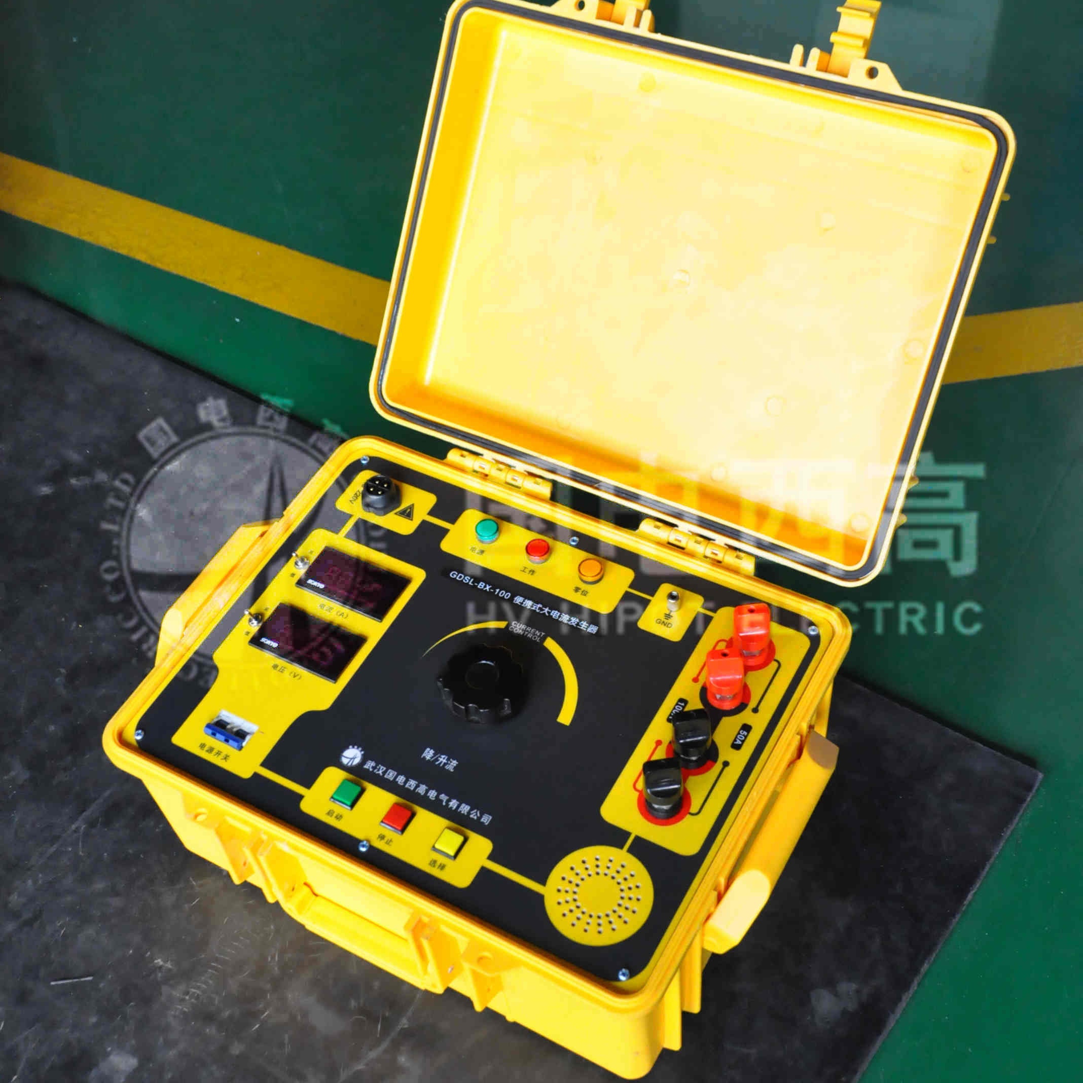 便攜式大電流發生器主機右側