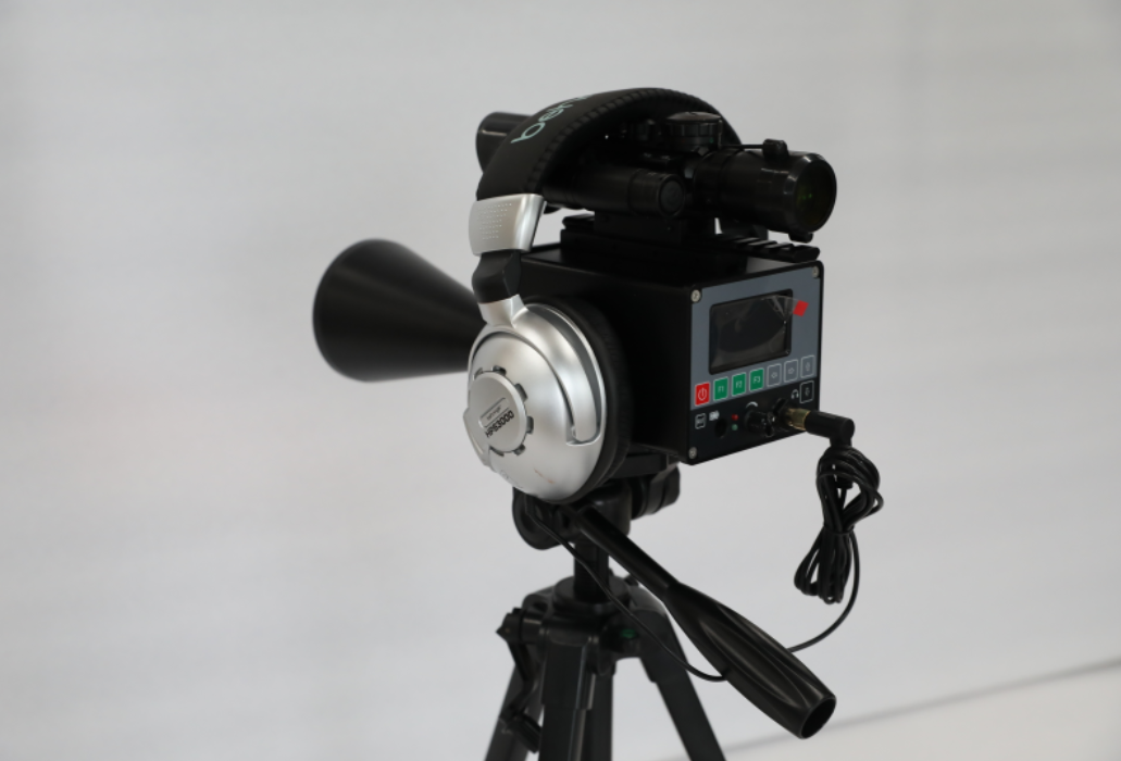 絕緣子故障遠距離激光定位偵測儀實物圖