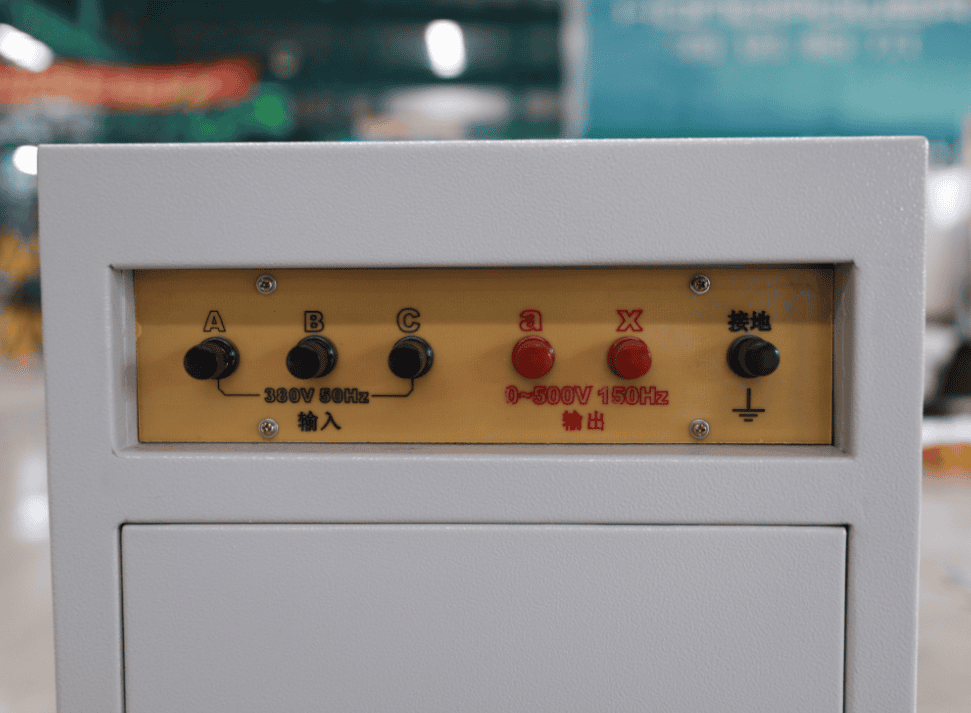 三倍頻感應耐壓發生器設備背面